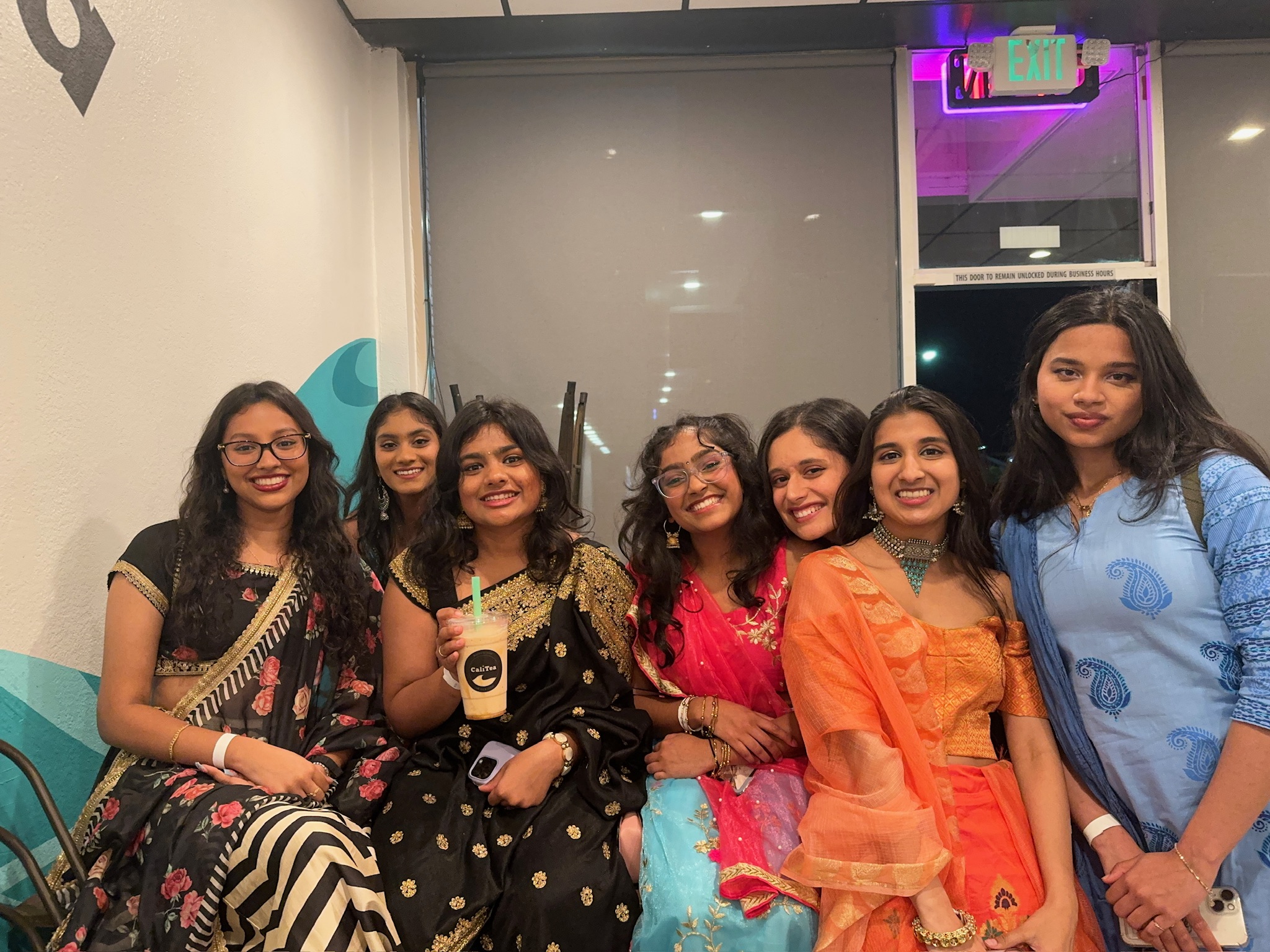 Davis Dhadkan Gallery Image